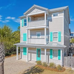 Modern 3-story Beach House W Pool and Billiard!