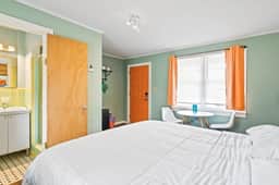 Classic Charm-Retro 1950s Motel in St Augustine - Image 5