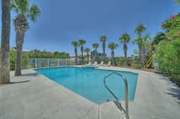 Duplex w Private Pool Beach Access, Prime PCB - Image 4