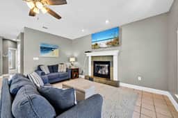 Family Paradise in Destin Pool Beach Grill - Image 2