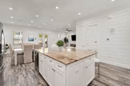 Modern 3-story Beach House W Pool and Billiard! - Image 4