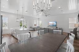 Modern Family 7BR w Private Pool and Patio - Image 5