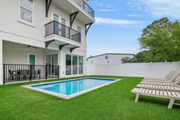 Modern Family 7BR w Private Pool and Patio - Image 2