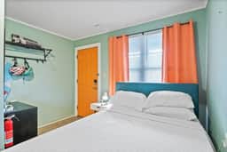 Travel back to the 50s- Renovated Motel Gem - Image 5