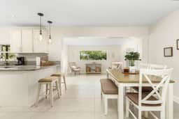 WATER VIEWs- FT MYERs | SLEEPs 8 | FISH | BOATiNG - Image 3