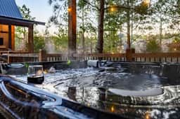 Steel Time Cabin | Ping Pong | Jacuzzi | Fire Pit - Image 2