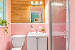 Retro Motel Escape | Historic St. Augustine - Image 3
