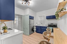 2BR Lake Toho Waterfront Retreat | Fish • Relax - Image 5