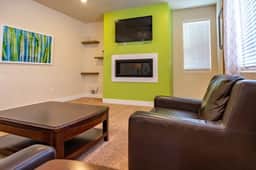 Spacious Four-Bedroom Retreat in Peyton - Image 4