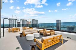 Miami Skyline unit w/Elite Amenities! - Image 4