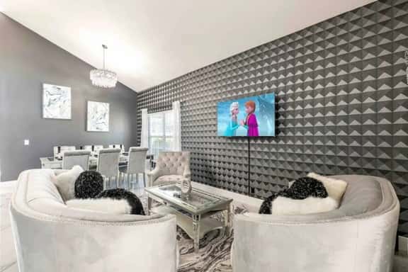 Family Disney Getaway | 5BR • Pool • Near Magic - Image 1
