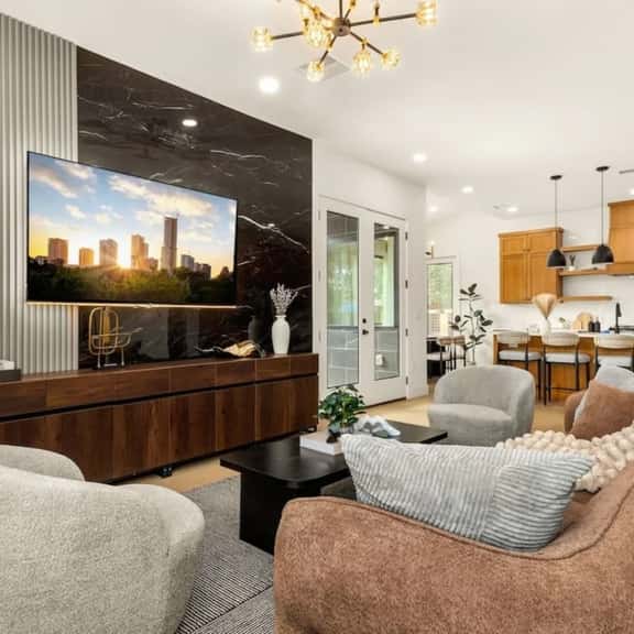 Austins Ember House | Hot Tub • Pit • Ping Pong - Image 1