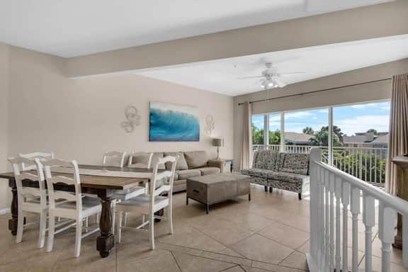 Bright 3BR Townhome Gulf Views & Steps to Beach - Image 4