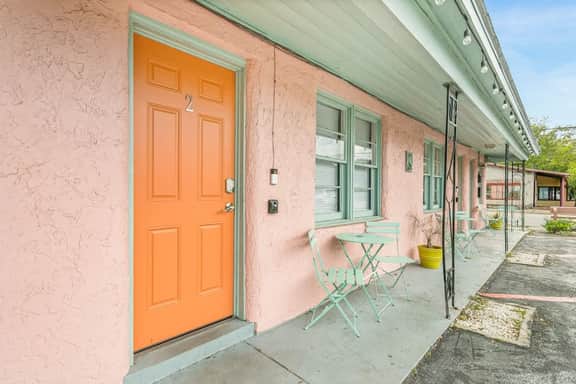 Cozy & Contemporary Space in St Augustine! - Image 3