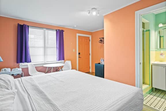 Cozy & Contemporary Space in St Augustine! - Image 2