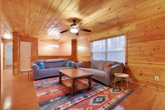 Cozy Freeland Retreat- Firepit, Pool Table, Hot Tub - Image 3