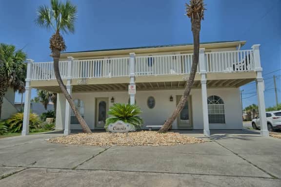 Duplex w Private Pool Beach Access, Prime PCB - Image 2