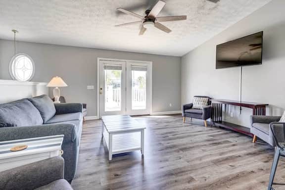 Duplex w Private Pool Beach Access, Prime PCB - Image 5
