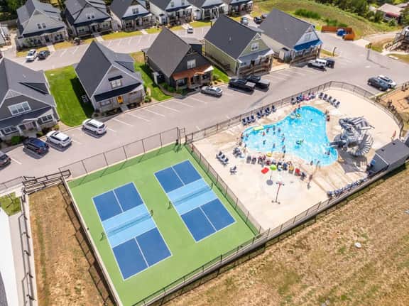 Hooked on Branson Cove - Pool, Hot Tub & Fireplace - Image 2