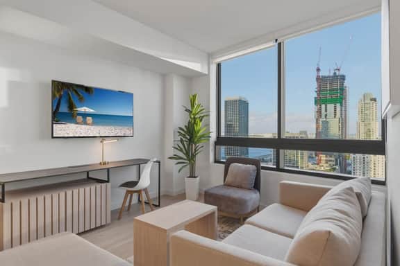 Miami Skyline 1BR, Sleeps 4 with Elite Amenities! - Image 2