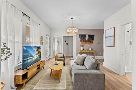 SUPER BOHO l Waterfront Retreat - Image 3