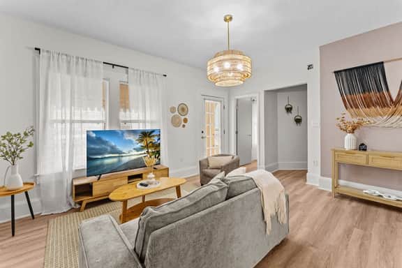 SUPER BOHO l Waterfront Retreat - Image 2