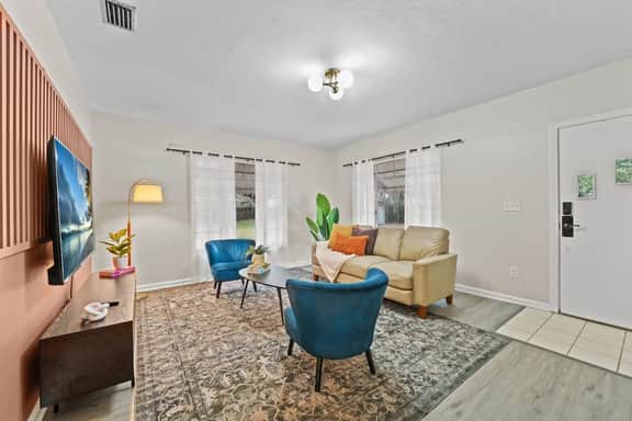 Timeless Boho Retreat | Near Lake Toho - Image 4
