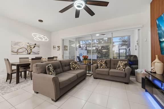 Tranquil Times Townhouse 4 bed Private Pool - Image 3