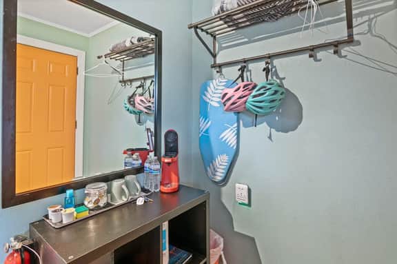 Travel back to the 50s- Renovated Motel Gem - Image 2