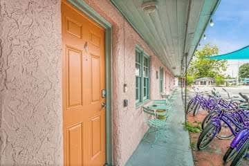 St. Augustine vibes & relaxation! Close to it all! - Image 5