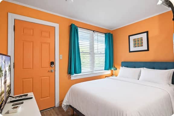 Retro Florida Motel | St. Augustine on San Marco - Image 3