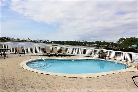 4BR Santa Rosa Beach & Lake Getaway - Image 4