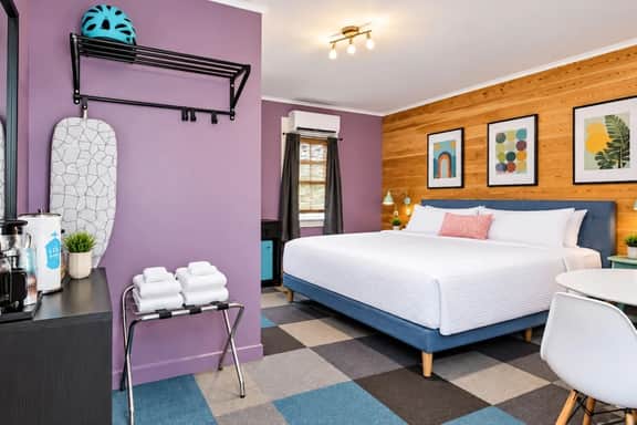 Historic St. Augustine Retro Florida Motel - Image 3