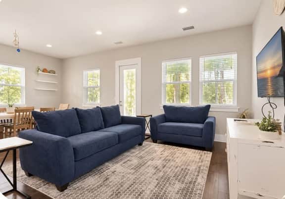 4BR Coastal Escape | Beach Access | Community Pool - Image 3