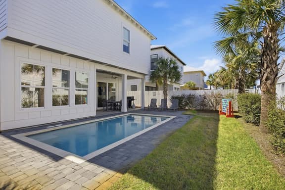 7BR Heart of Home W Pool Near the Beach - Image 1