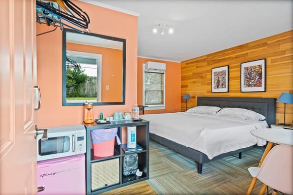 Cozy & Contemporary Space in St Augustine! - Image 1