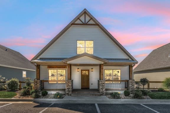 Hooked on Branson Cove - Pool, Hot Tub & Fireplace - Image 1