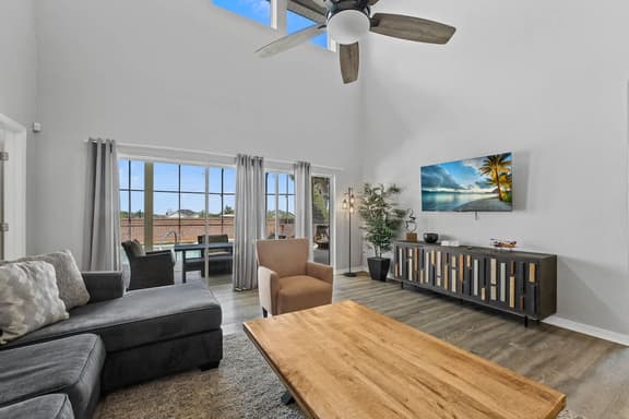Make memories in this 6 bedroom with private pool! - Image 1