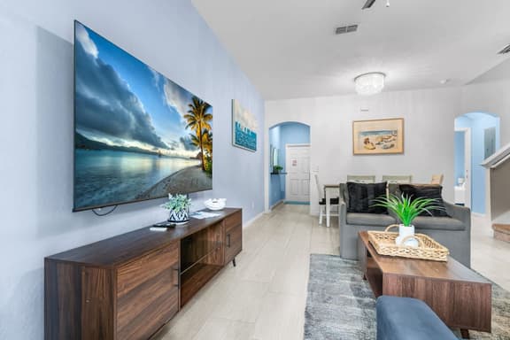 Time of your life townhouse 4bd 3bth Amenities - Image 1
