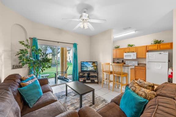 Tranquil Townhouse 3 bed Lazy River Resort - Image 1