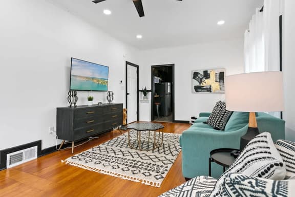 Unique Pet Friendly Bungalow in St Augustine! - Image 1