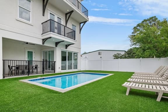 Sunshine & Serenity | Spacious 7BR | Private Pool - Image 1
