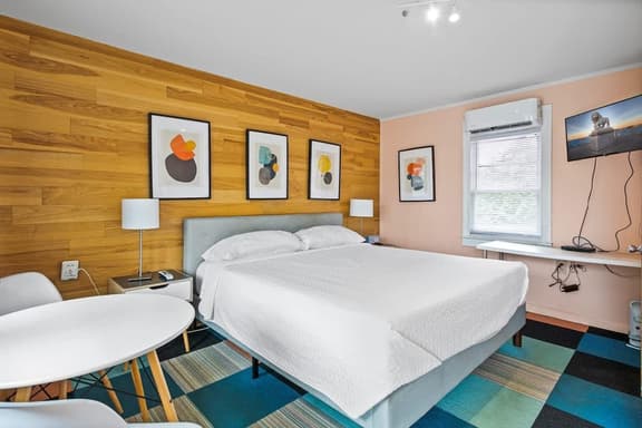 Mid‑Century 50s Motel • St Augustine - Image 1